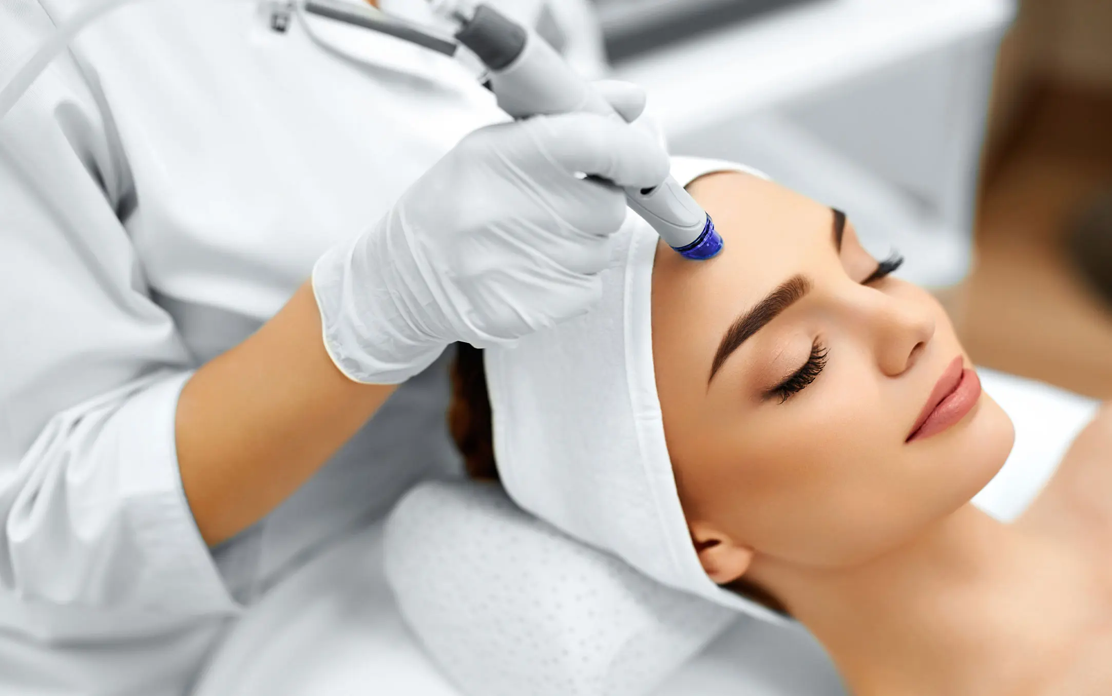 What Is Collagen Lift Therapy and How Can It Help Ageing, Loose Skin Chandler's Ford?
